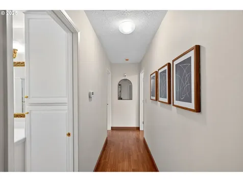 3350 SW Mitchell Street Portland OR 97239