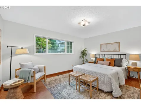 3350 SW Mitchell Street Portland OR 97239