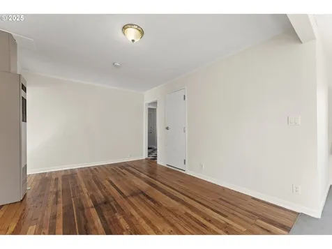 1157 SE 87th Avenue Portland OR 97216