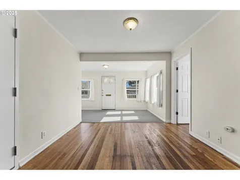 1157 SE 87th Avenue Portland OR 97216