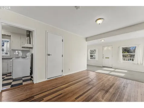 1157 SE 87th Avenue Portland OR 97216