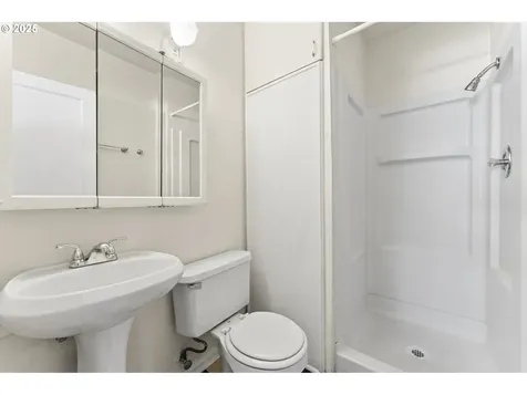 1157 SE 87th Avenue Portland OR 97216