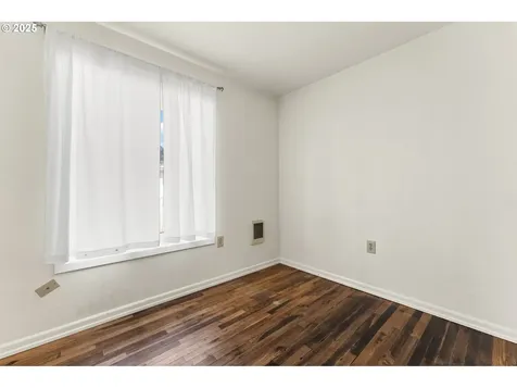 1157 SE 87th Avenue Portland OR 97216
