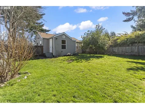 1157 SE 87th Avenue Portland OR 97216
