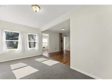 1157 SE 87th Avenue Portland OR 97216