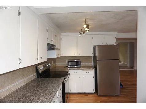 2732 SE 109th Avenue Portland OR 97266