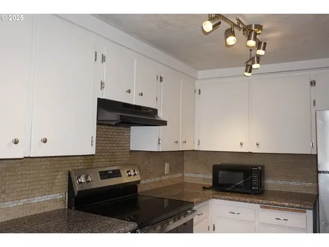2732 SE 109th Avenue Portland OR 97266