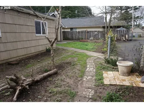 2732 SE 109th Avenue Portland OR 97266