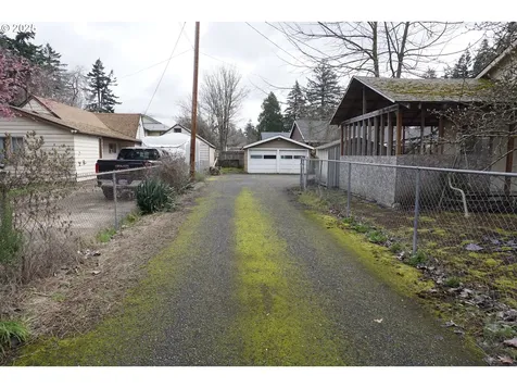 2732 SE 109th Avenue Portland OR 97266