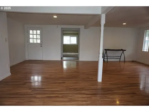 2732 SE 109th Avenue Portland OR 97266