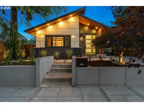 7642 SE Harrison Street Portland OR 97215