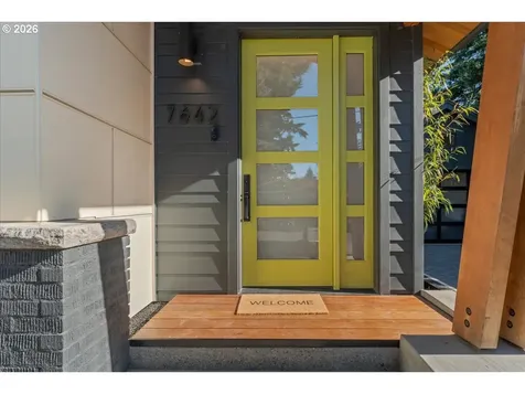 7642 SE Harrison Street Portland OR 97215