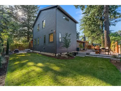 7642 SE Harrison Street Portland OR 97215