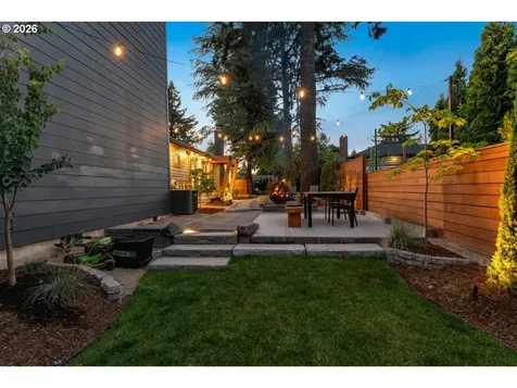 7642 SE Harrison Street Portland OR 97215