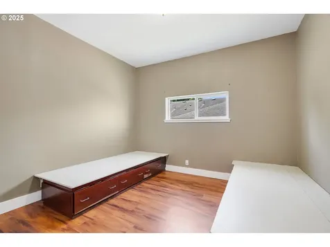 1209 6th Street Tillamook OR 97141