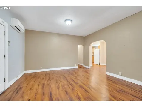 1209 6th Street Tillamook OR 97141