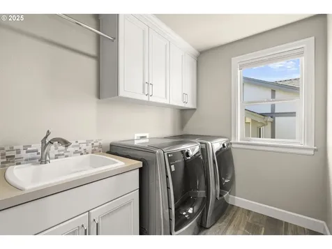 12344 NW Glenover Lane Portland OR 97229