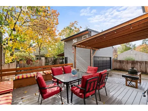 7336 SE Mitchell Court Portland OR 97206