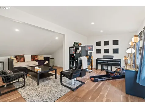 7336 SE Mitchell Court Portland OR 97206
