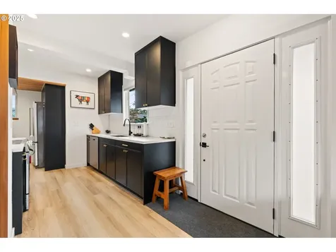 7336 SE Mitchell Court Portland OR 97206