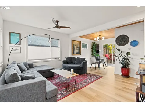 7336 SE Mitchell Court Portland OR 97206
