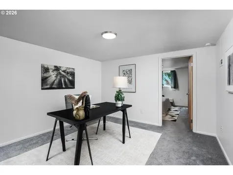 303 SE 86th Avenue Portland OR 97216
