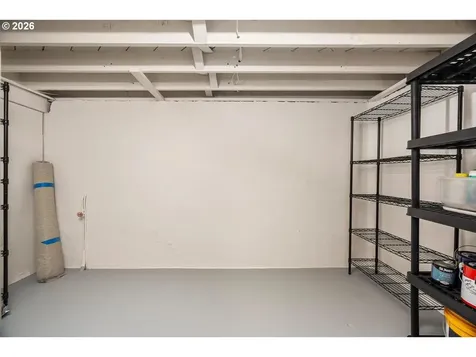 303 SE 86th Avenue Portland OR 97216