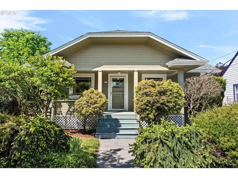 303 SE 86th Avenue Portland OR 97216
