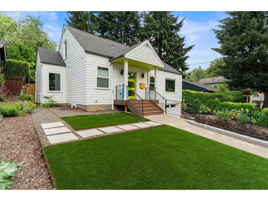2852 NW Upshur Street Portland OR 97210