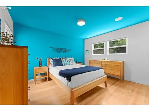 2852 NW Upshur Street Portland OR 97210