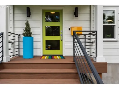 2852 NW Upshur Street Portland OR 97210