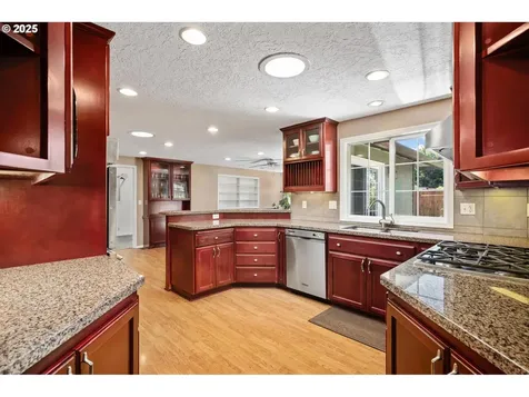 424 NW Darnielle Street Hillsboro OR 97124