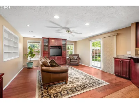 424 NW Darnielle Street Hillsboro OR 97124