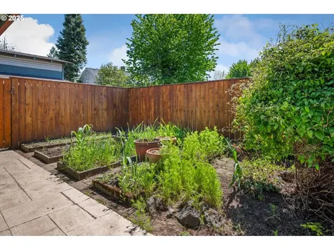 424 NW Darnielle Street Hillsboro OR 97124