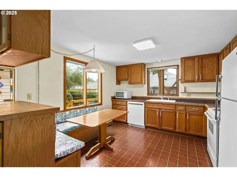 1433 E 23rd Avenue Eugene OR 97403