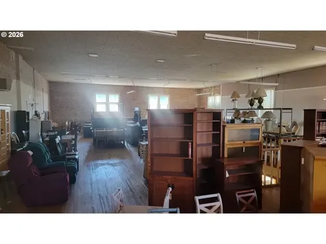 202 N Main Avenue Gresham OR 97030