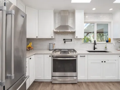 12735 SW 22nd Avenue Lake Oswego OR 97034