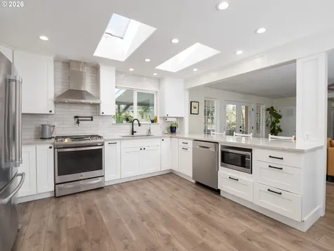 12735 SW 22nd Avenue Lake Oswego OR 97034