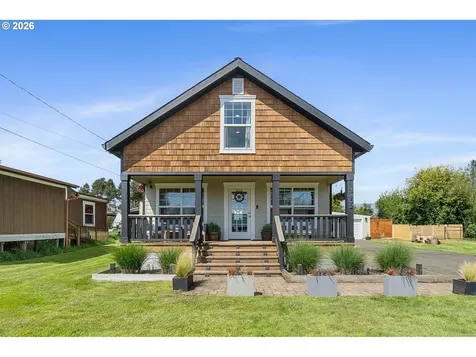 3802 Maple Lane Tillamook OR 97141