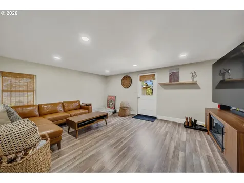 3802 Maple Lane Tillamook OR 97141
