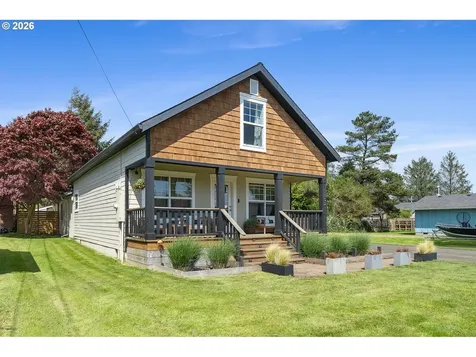 3802 Maple Lane Tillamook OR 97141