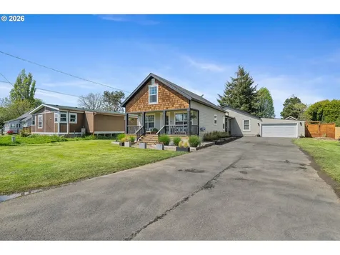 3802 Maple Lane Tillamook OR 97141