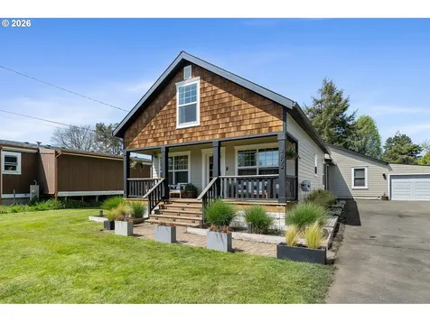 3802 Maple Lane Tillamook OR 97141