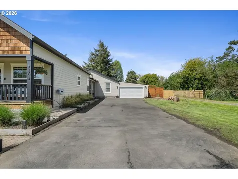 3802 Maple Lane Tillamook OR 97141