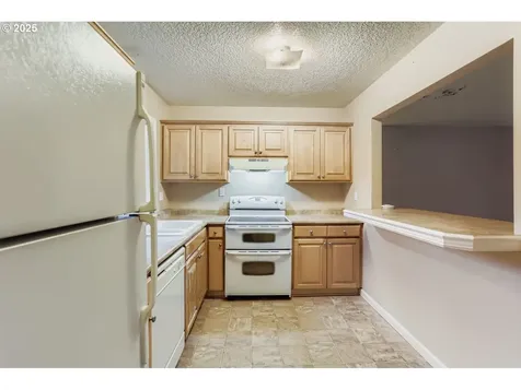 810 Yale Avenue Gladstone OR 97027