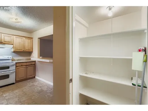 810 Yale Avenue Gladstone OR 97027