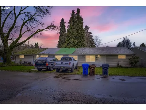 810 Yale Avenue Gladstone OR 97027