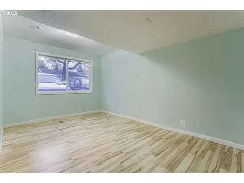 810 Yale Avenue Gladstone OR 97027