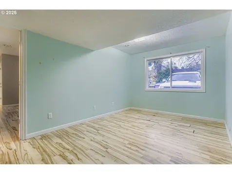 810 Yale Avenue Gladstone OR 97027