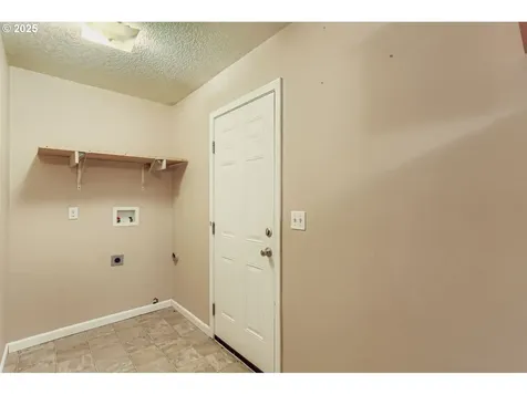 810 Yale Avenue Gladstone OR 97027